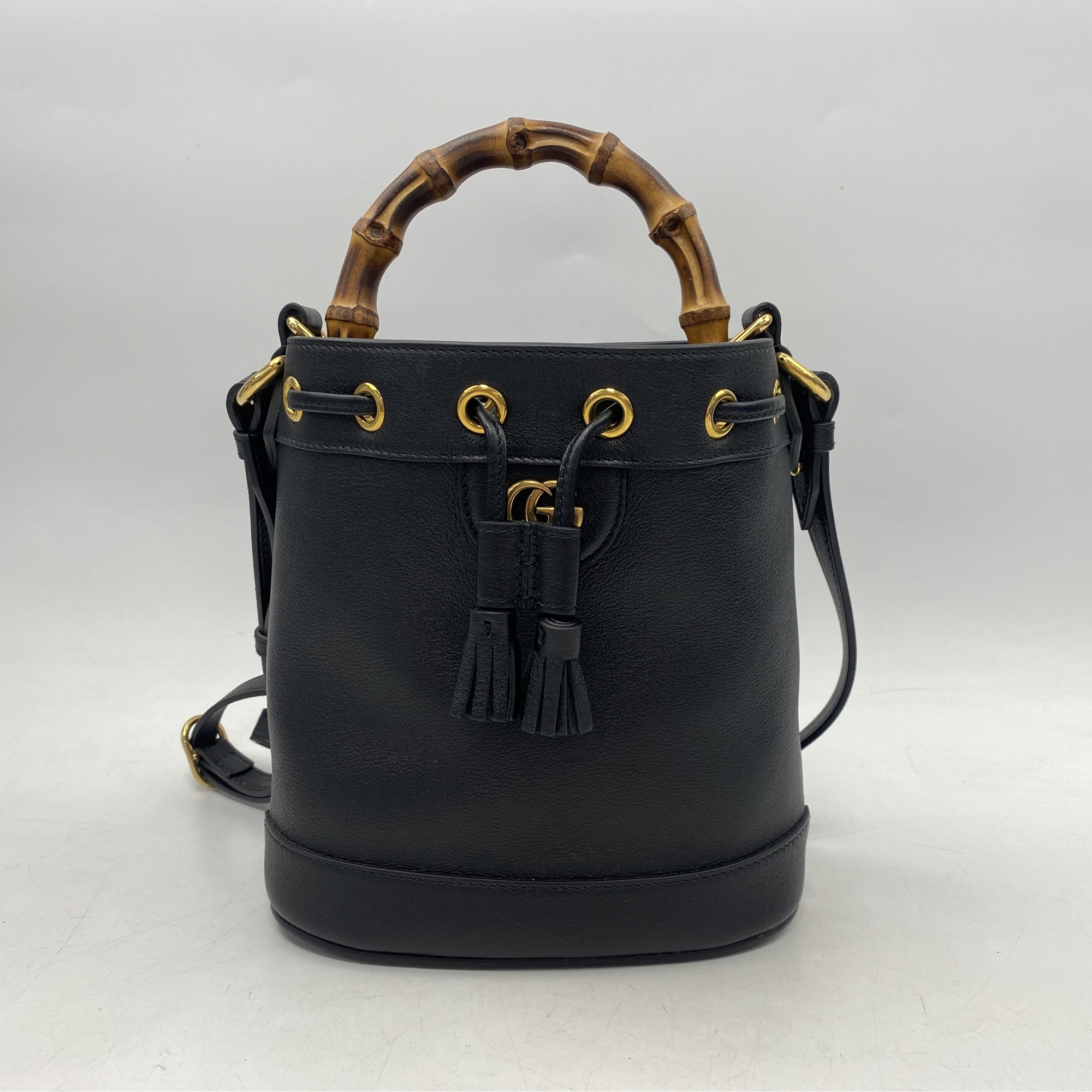 グッチ GG バンブー ダイアナ 2wayバッグ ハンドバッグ ショルダーバッグブラック レザー 724652 Aランク