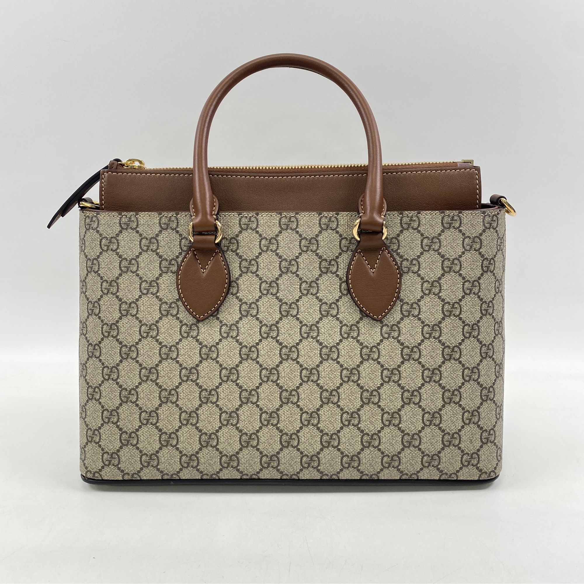 美品◇グッチ GGスプリーム ビジネスバッグ 2WAY ショルダー ベージュ 鞄 グッチ GGスプリーム 2WAYバッグ ベージュ×ブラウン 779768 買取実績