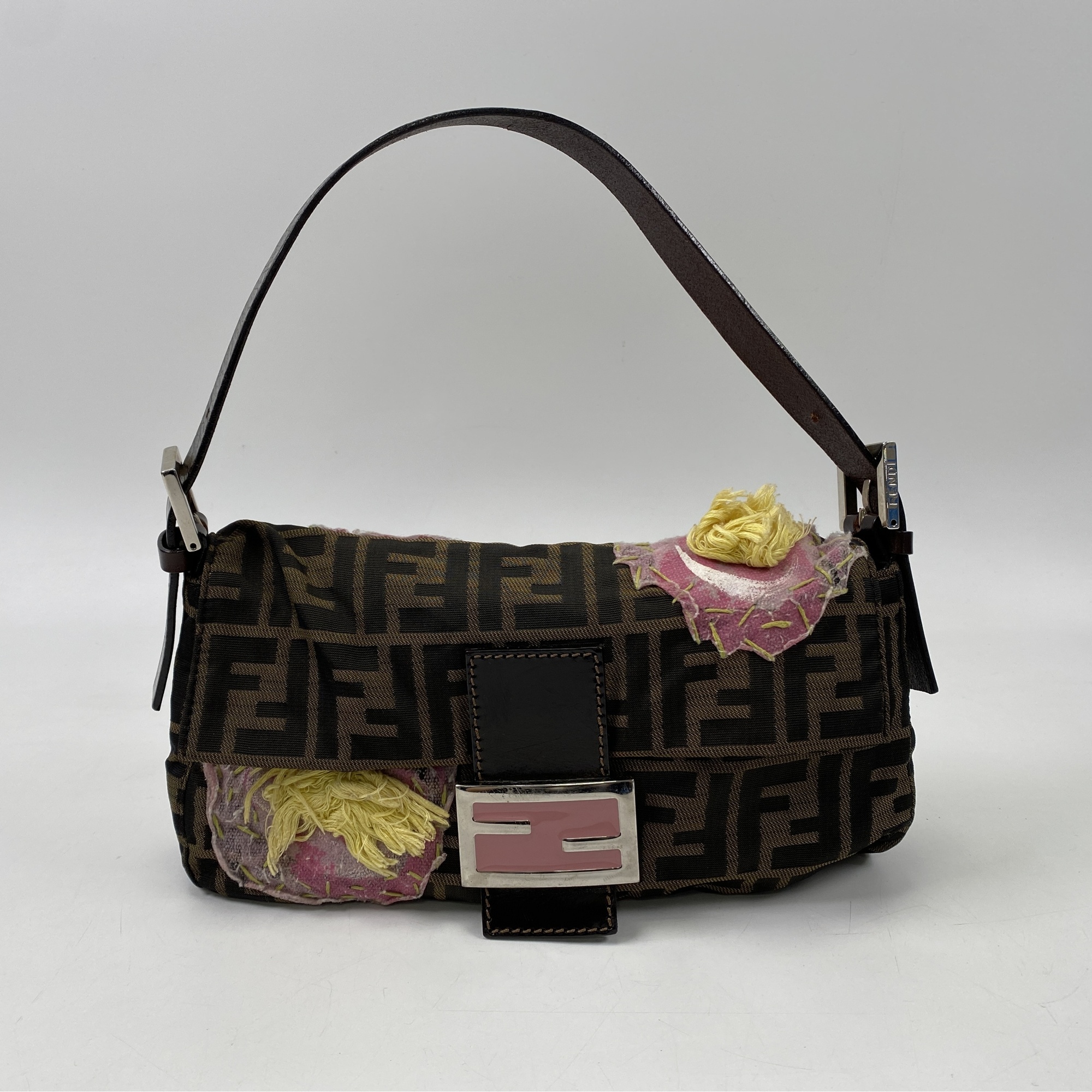 フェンディ ズッカ マンマバケット ワンショルダーバッグ ブラウン