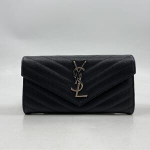 サンローラン カサンドラ Vステッチ ラージフラップ 長財布 黒 レザー 372264 買取実績【買取日：2026年1月4日】