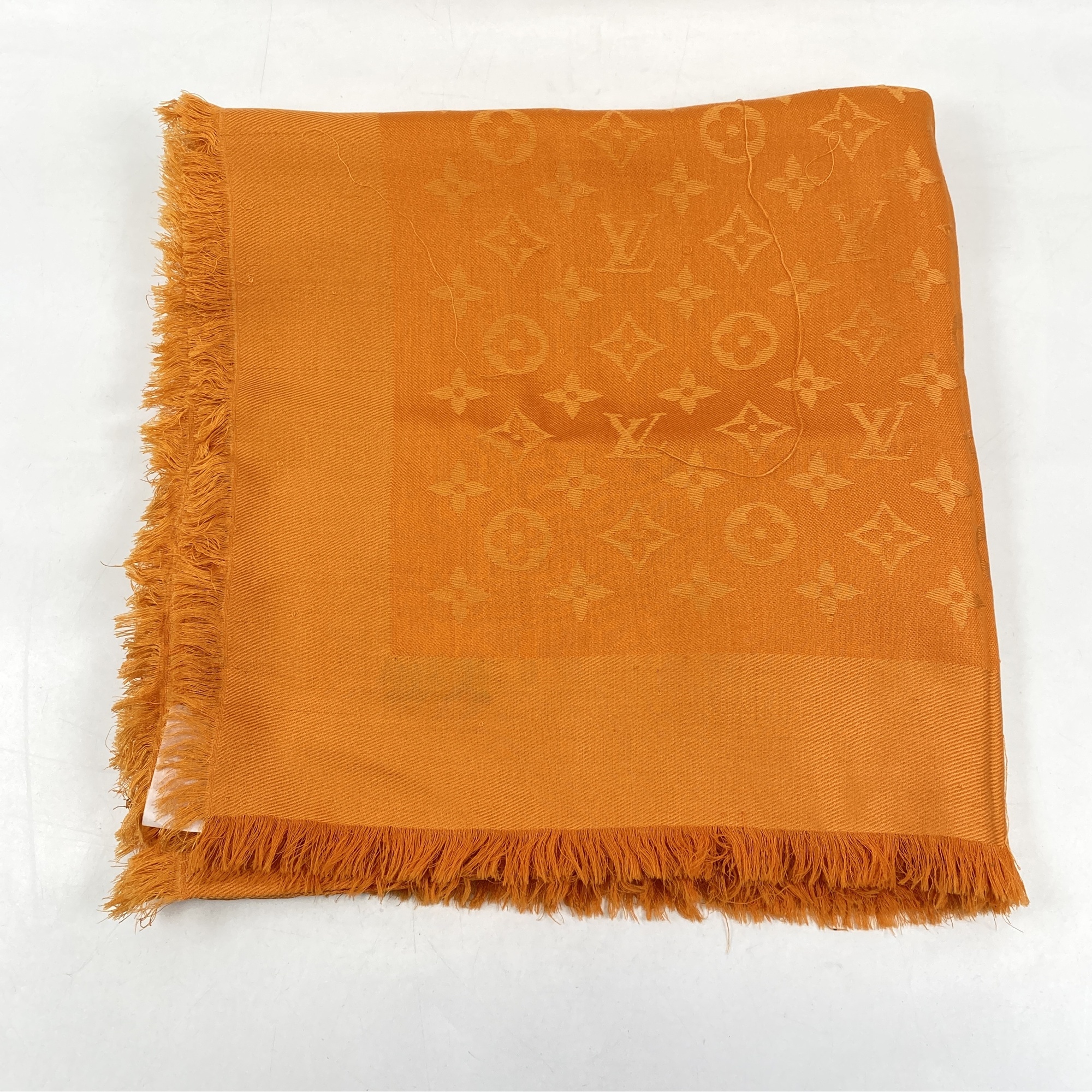ルイヴィトン 大判 シルク ウール ショール モノグラム オレンジ 中古 中古・古着通販】LOUIS VUITTON (ルイ ヴィトン) モノグラム大判