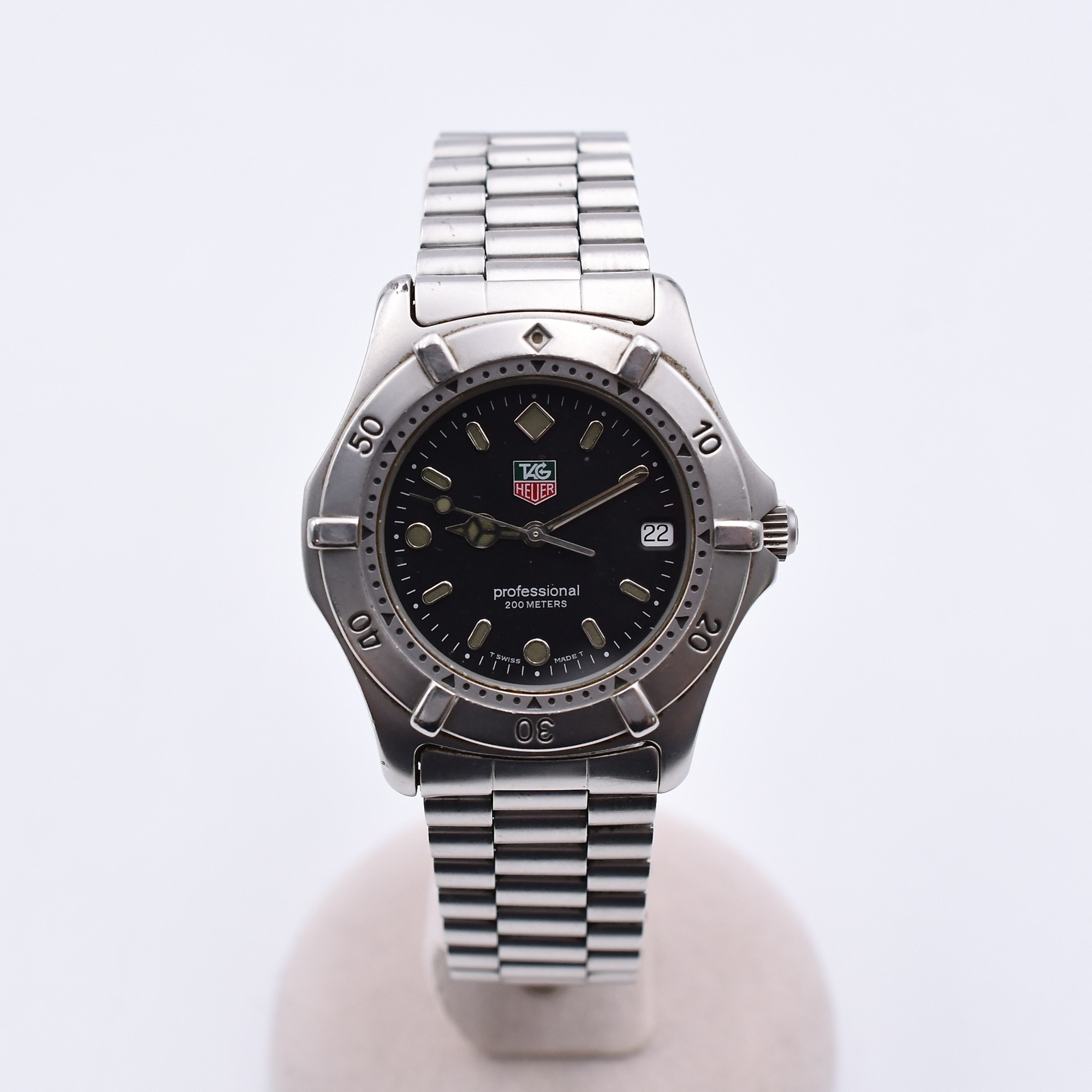 タグホイヤー プロフェッショナル200 黒文字盤 SS/QZ WE1110-R 買取