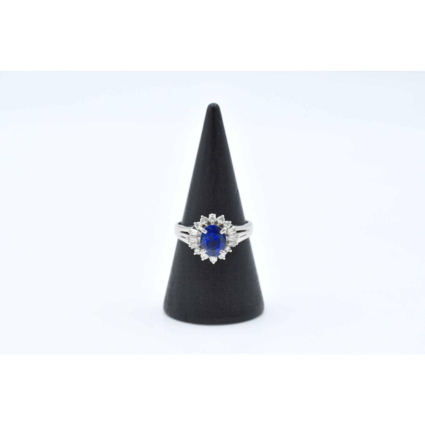 サファイアリング Pt900 1.65ct D0.16 D0.19 Bランク