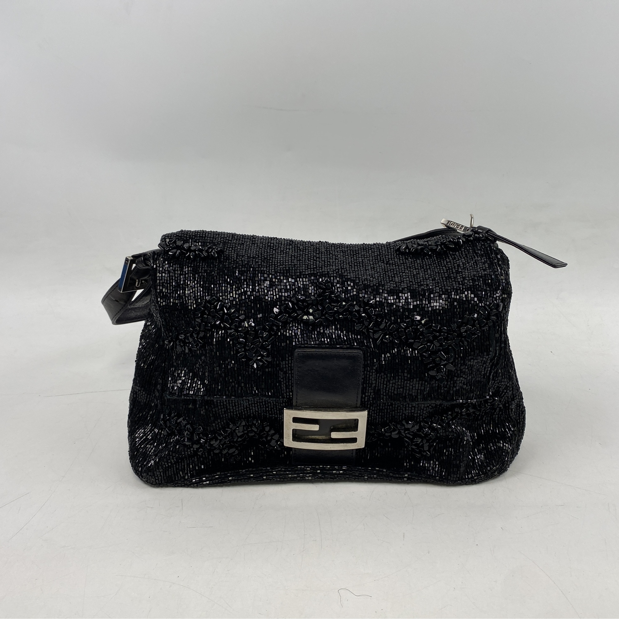 フェンディ マンマバケット ショルダーバッグ 黒×緑 ビーズ×ナイロン
