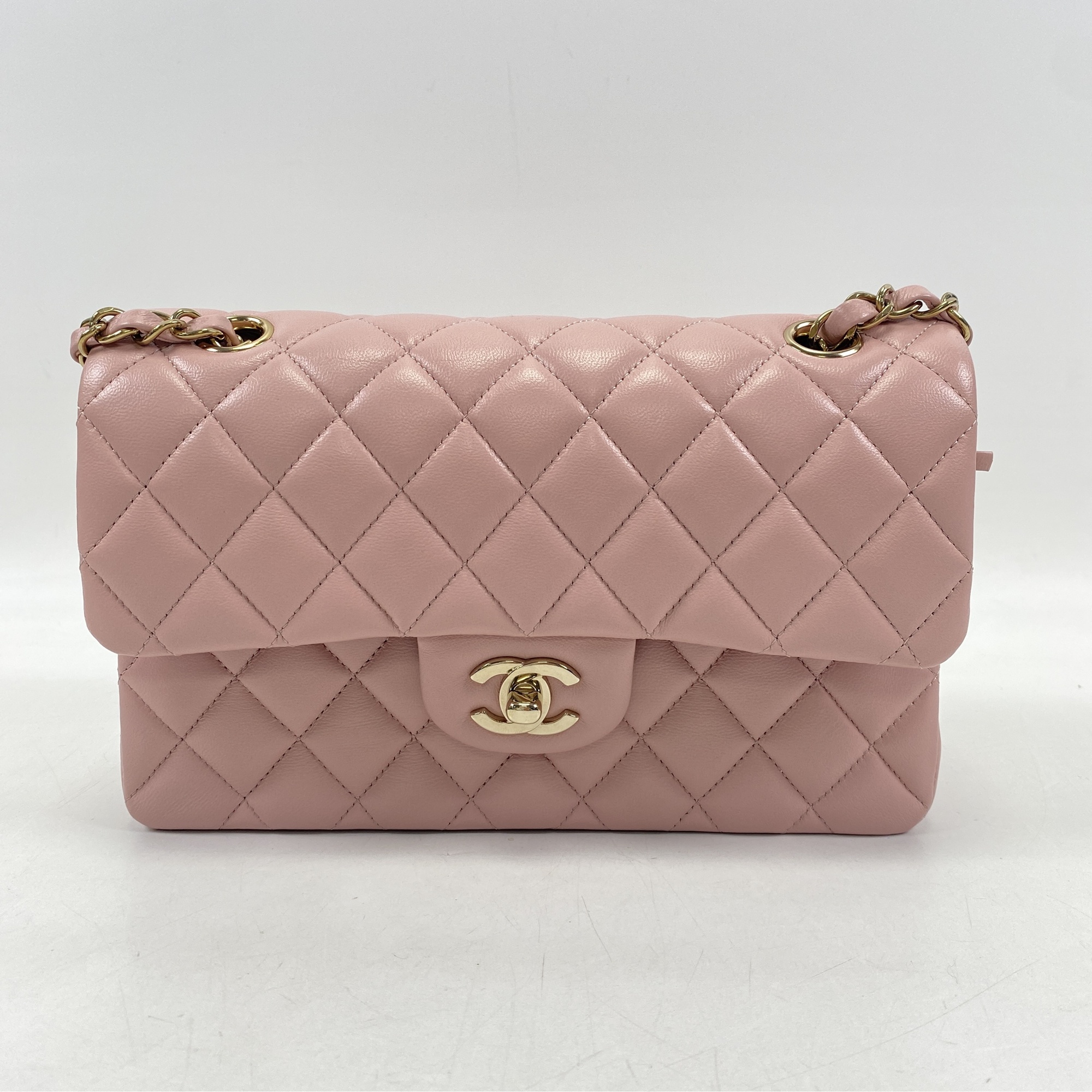 シャネル マトラッセ23 ピンク ラムスキン シャンパンゴールド金具