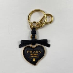 プラダ ハート キーホルダー ブラック 1TL126 買取実績【買取日：2026年1月7日】