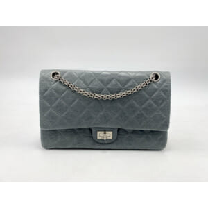 シャネル 2.55 チェーンショルダー WフラップWチェーン グレー エイジドカーフスキン SV金具 買取実績【買取日：2024年8月6日】