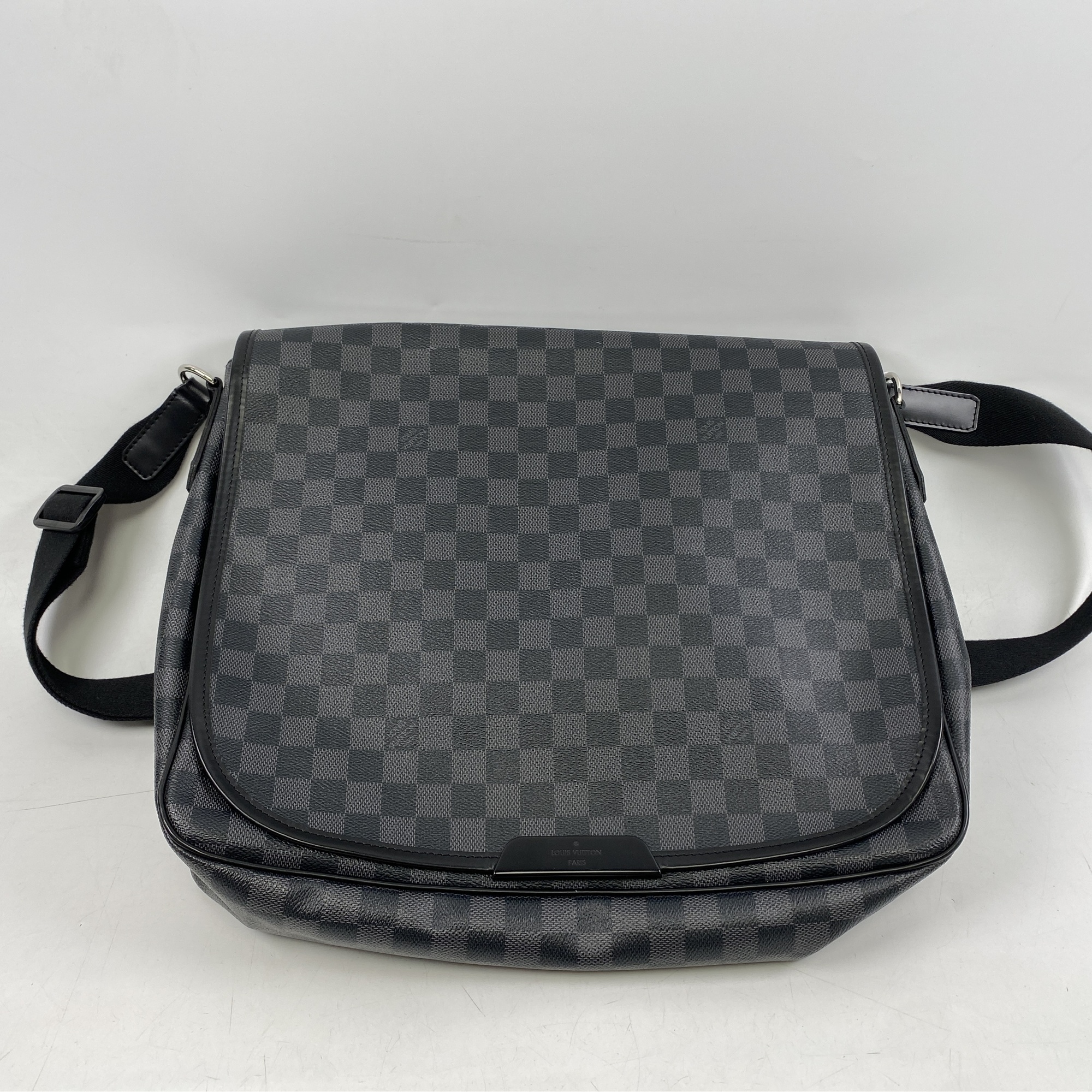 ルイ・ヴィトン ダミエグラフィット ダニエルGM Bランク