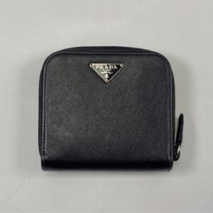 プラダ サフィアーノ ジップウォレット 黒 レザー 買取実績【買取日：2026年1月6日】