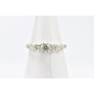 メレダイヤリング Pt950 0.85ct
