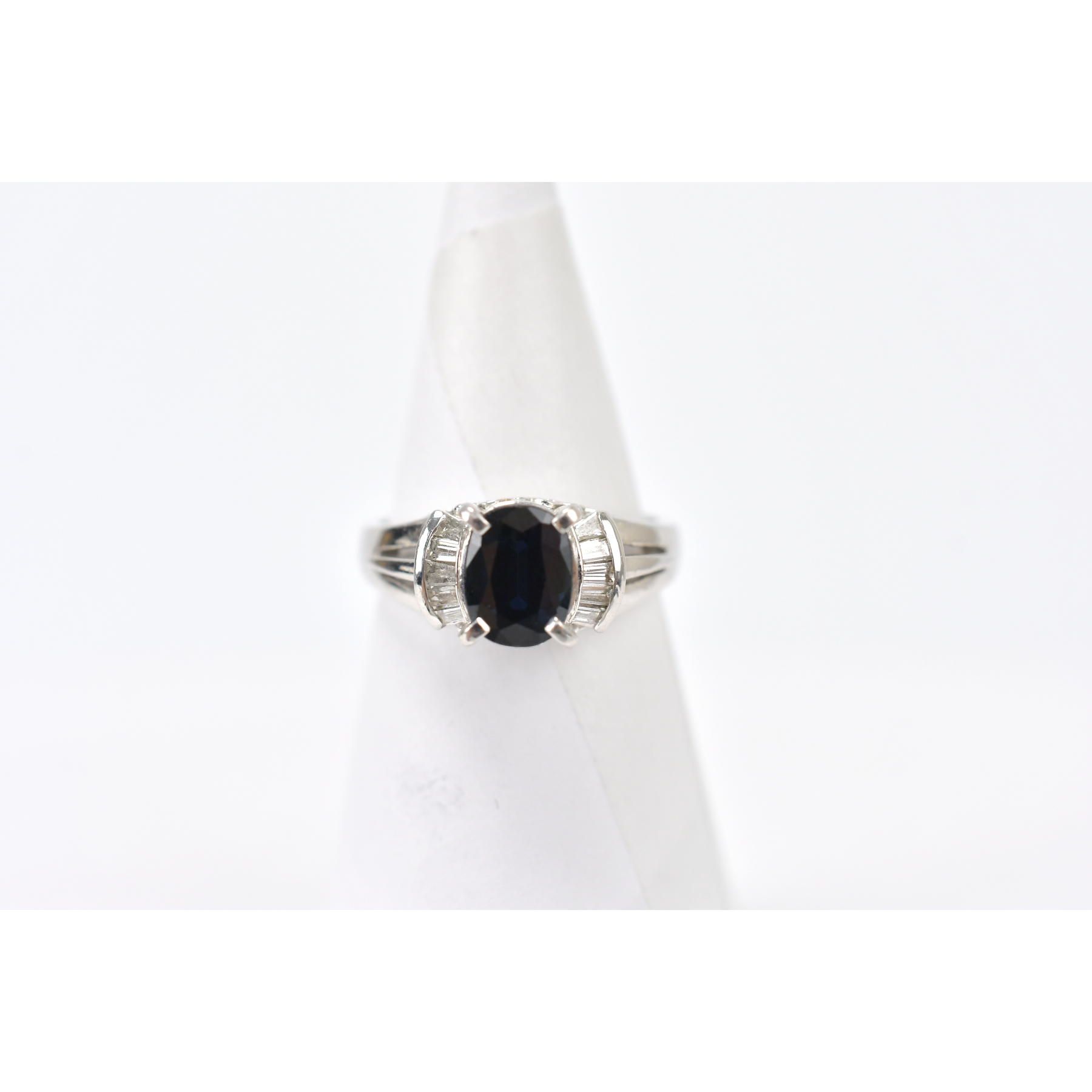 Pt900 サファイアリング 1.54ct 0.12ct Bランク