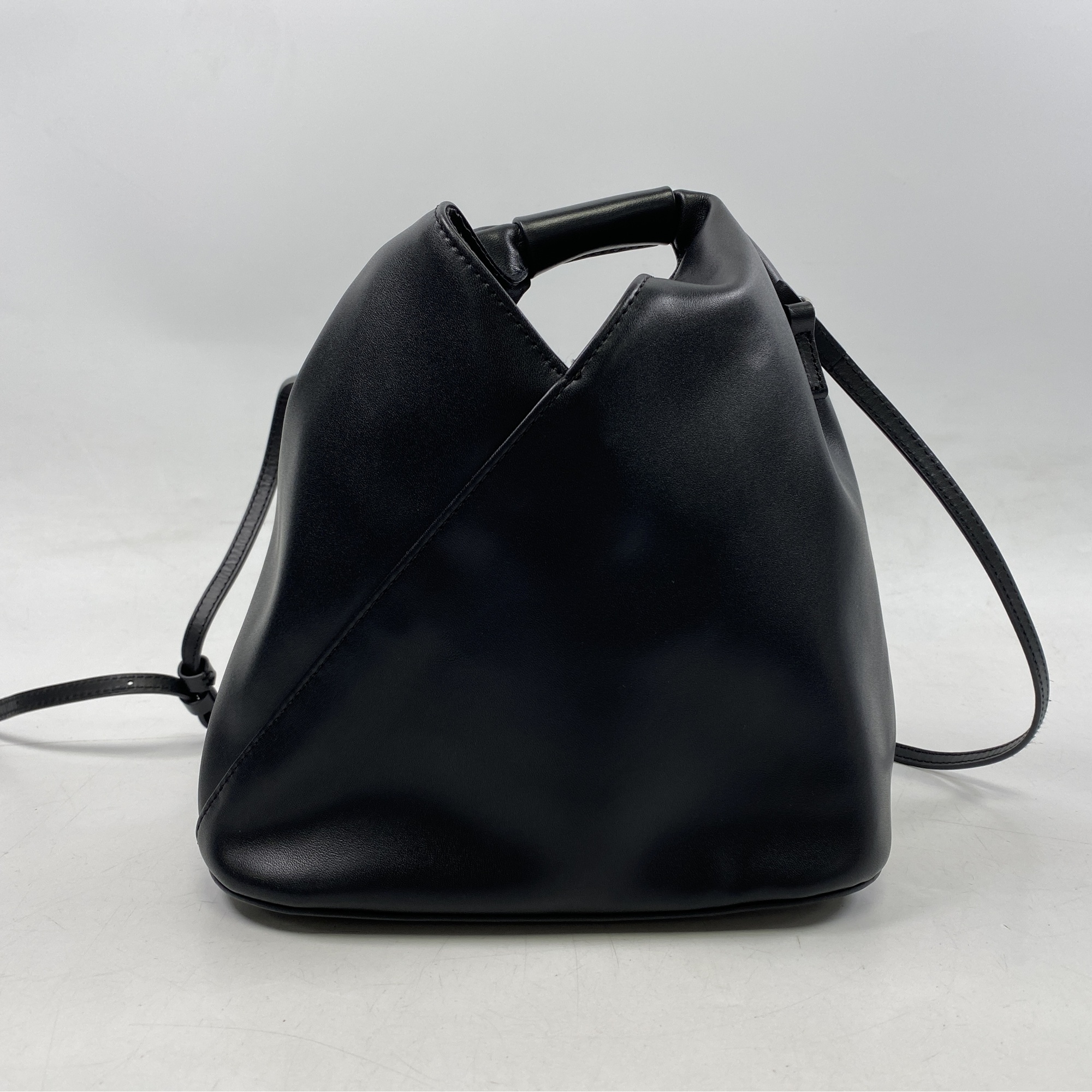 ジャパニーズ ショルダーバッグ 黒 レザー Aランク