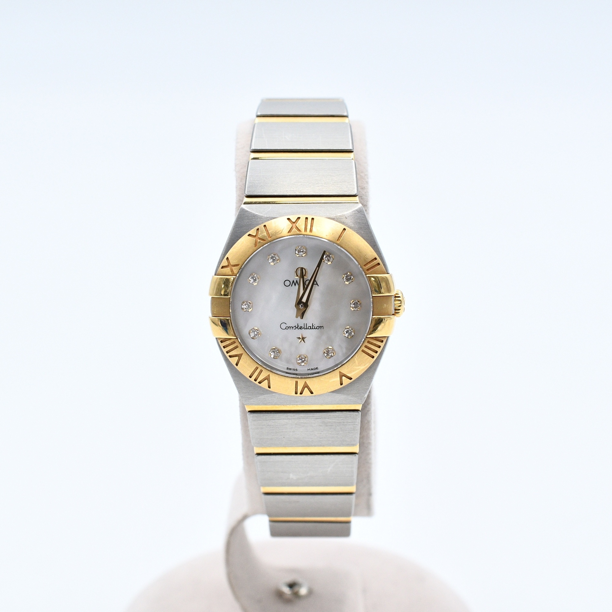 オメガ コンステレーション シェル文字盤 SS×YG/QZ Bランク