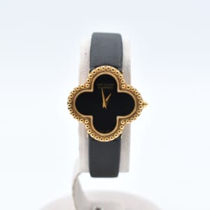 ヴァンクリーフ＆アーペル ヴィンテージアルハンブラ・スモール アルハンブラウォッチ オニキス文字盤 YG×革/QZ VCARD21900 買取実績【買取日：2025年10月26日】