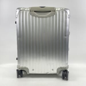 リモワ ルフトハンザ×リモワ スーツケース シルバー アルミ 4輪 45L 921.56 買取実績【買取日：2026年1月7日】