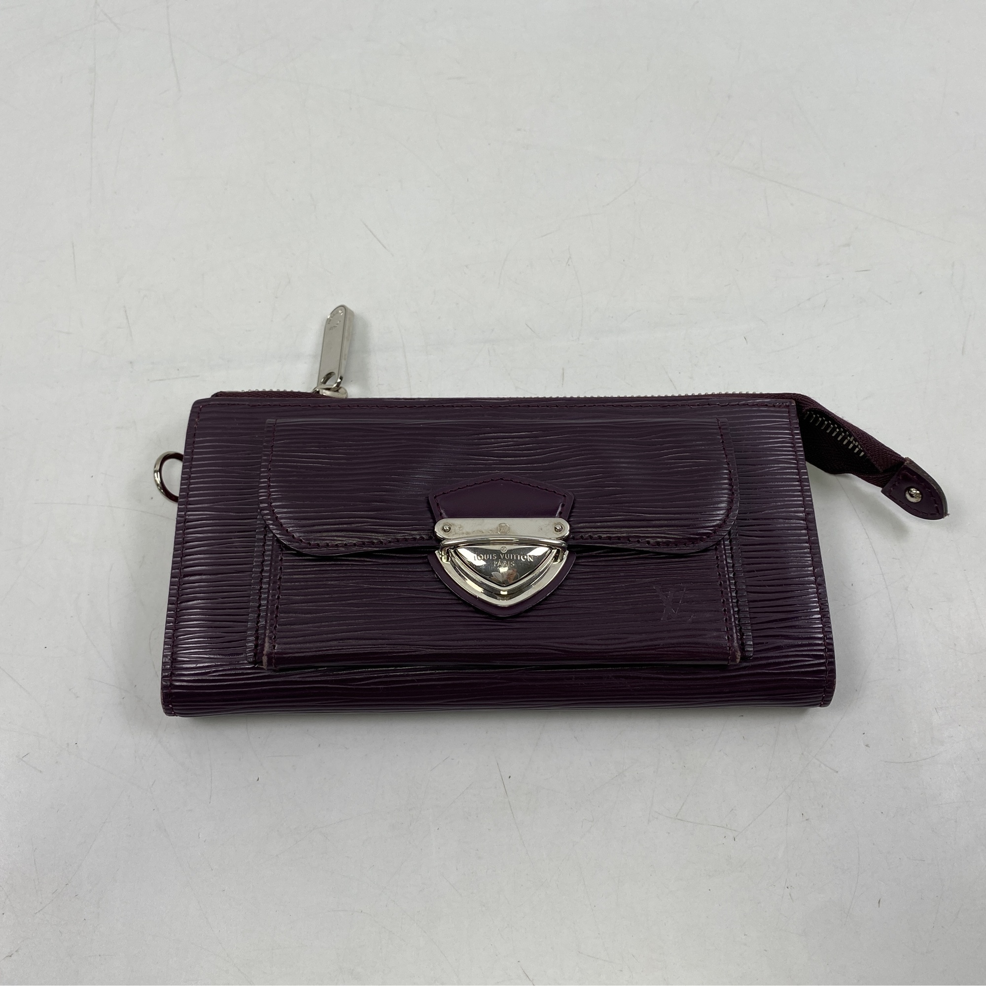 ルイ・ヴィトン エピ ポルトフォイユ アストリッド カシス レザー ABランク