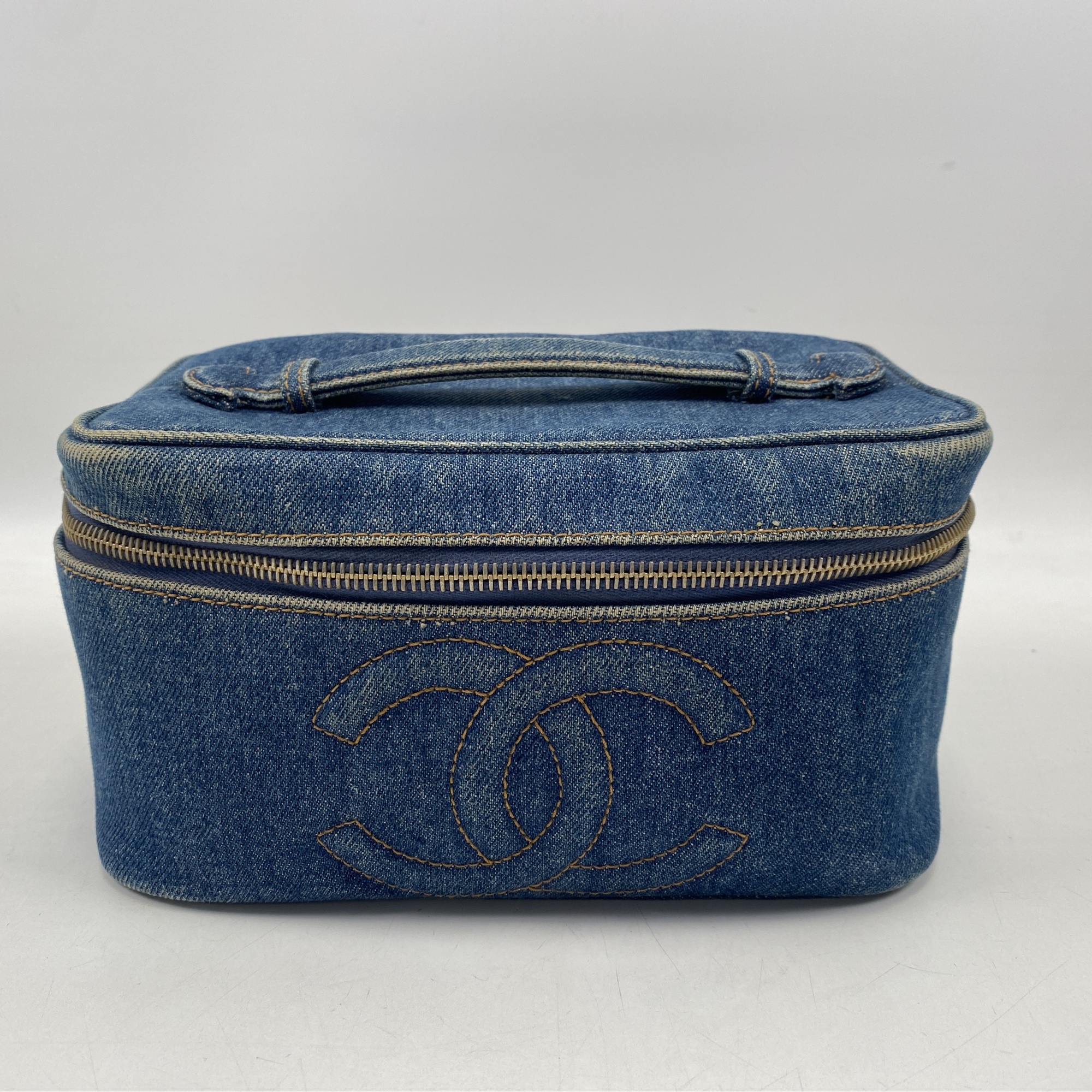 シャネル ココマーク バニティバッグ ブルー デニム GD金具 買取実績