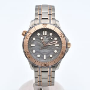 オメガ シーマスター ダイバー300 グレー文字盤 Ti×セドナゴールド 2500本限定モデル 210.60.42.20.19.00 買取実績【買取日：2026年1月16日】