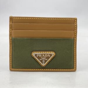 プラダ サフィアーノ カーキ×ブラウン レザー 買取実績【買取日：2026年1月6日】