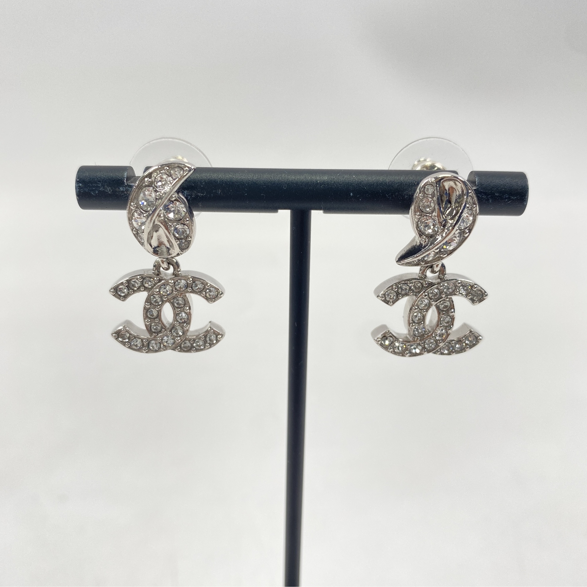 シャネル ココマークピアス シルバー B25A Bランク