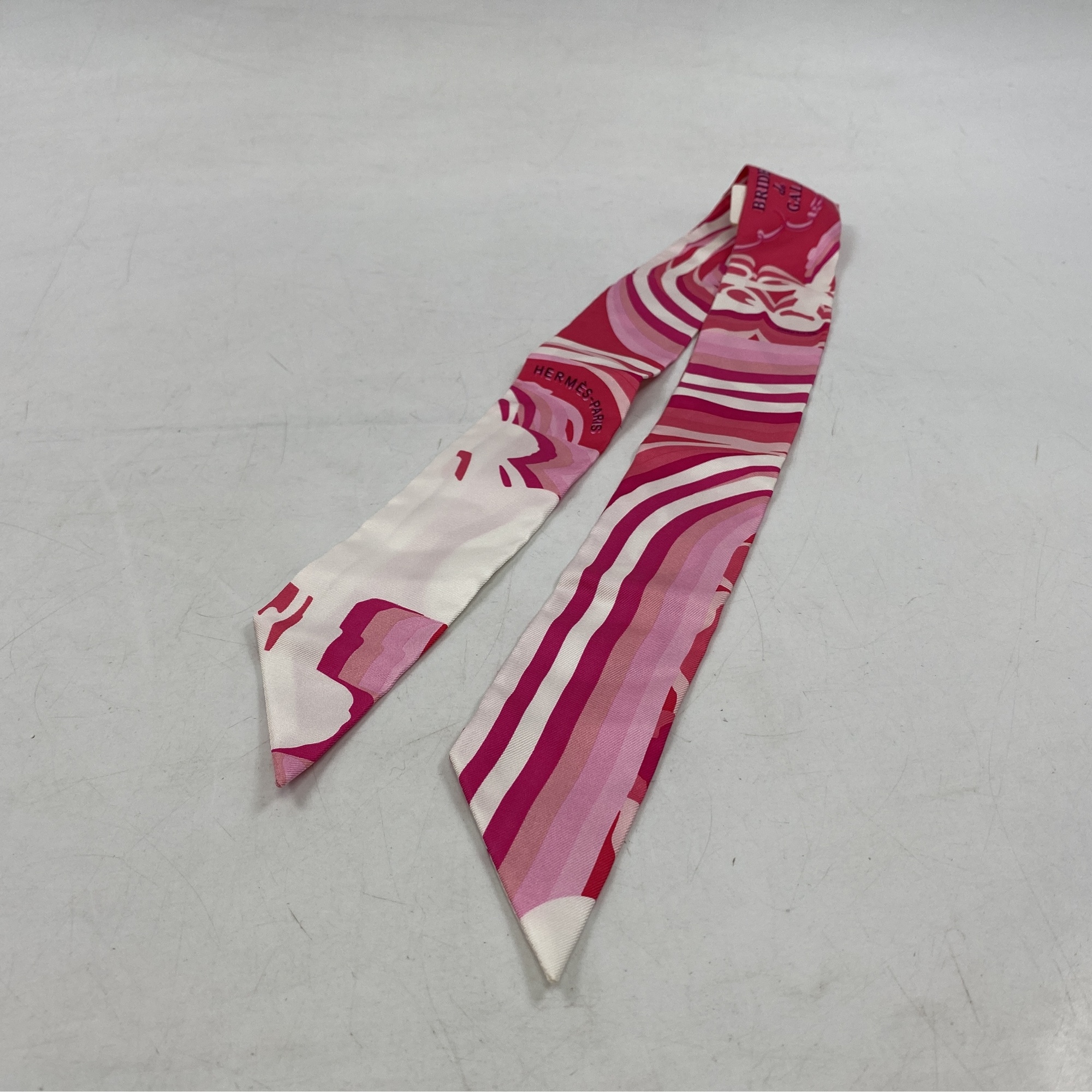 エルメス ツイリー ブリッドドゥガラ ピンク シルク Sランク