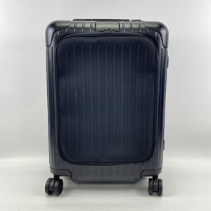 リモワ エッセンシャル スリーブキャビン 黒 ナイロン×ポリカーボネート 買取実績【買取日：2026年1月8日】