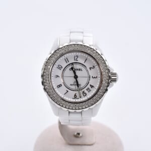 シャネル J12 ベゼルダイヤ 白文字盤 CE/AT H0967 買取実績【買取日：2026年1月8日】