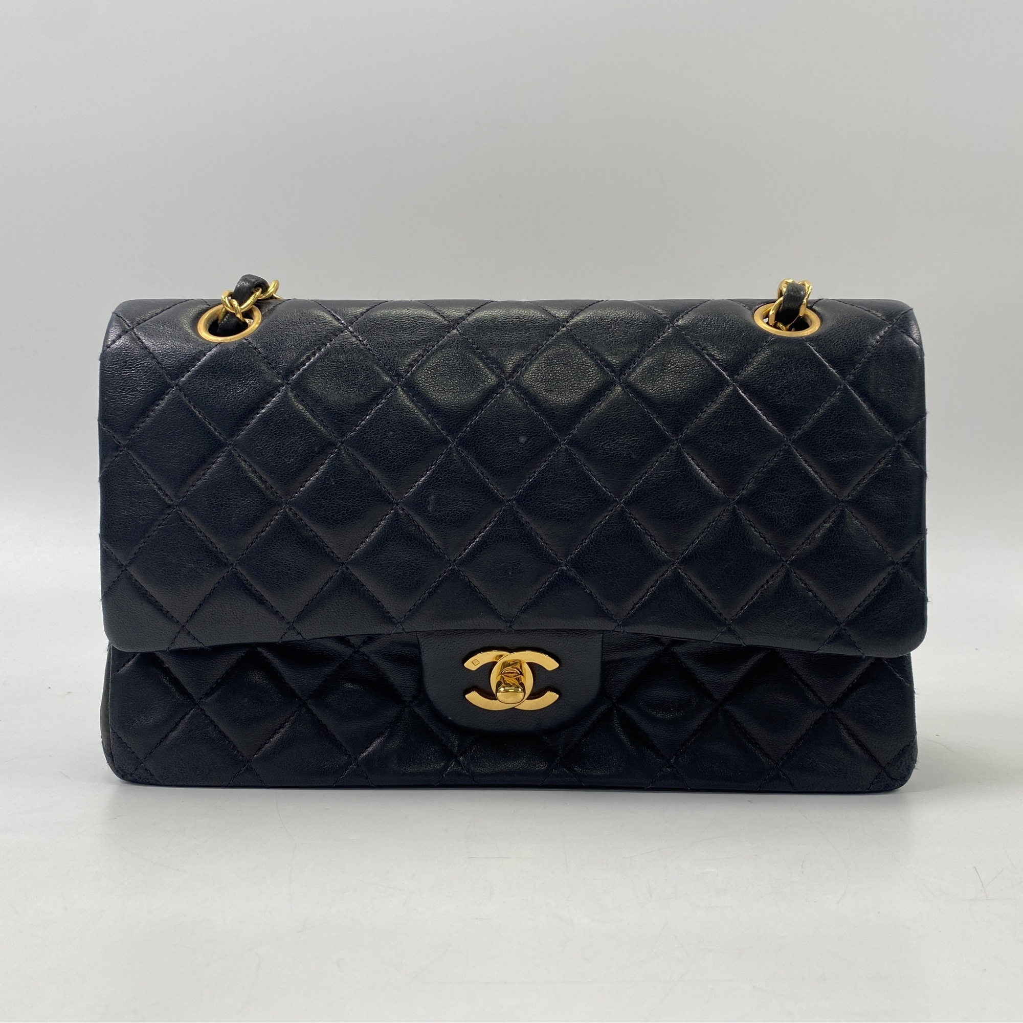 シャネル マトラッセ25 Wフラップ Wチェーンショルダー 黒 ラムスキン GD金具 Bランク