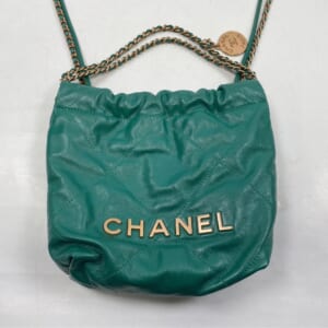 シャネル シャネル22 ミニ チェーンショルダーバッグ カーフ グリーン GD金具 買取実績【買取日：2026年1月23日】