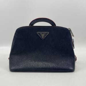 プラダ サフィアーノ ベルトバッグ ボディバック 黒 レザー シルバー