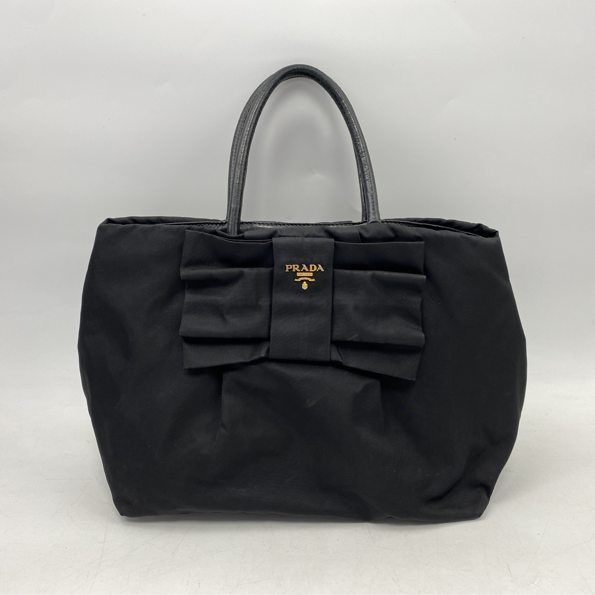 プラダ リボントートバッグ 黒 ナイロン×レザー BN1601 買取実績【買取