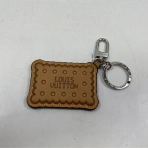 ルイ・ヴィトン LVビスケット バッグチャーム ベージュ キャンバス×レザー SV金具 M02547 買取実績【買取日：2026年1月4日】