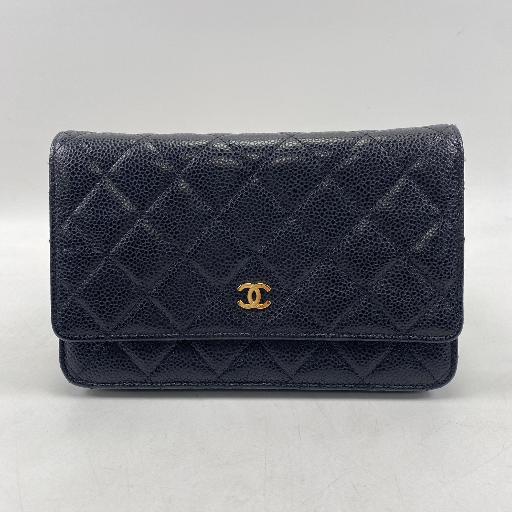 シャネル マトラッセ チェーンウォレット 黒 キャビアスキン GD金具 Bランク