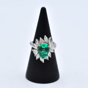 Pt900 緑色石 付きリング D1.19 買取実績【買取日：2023年3月28日】