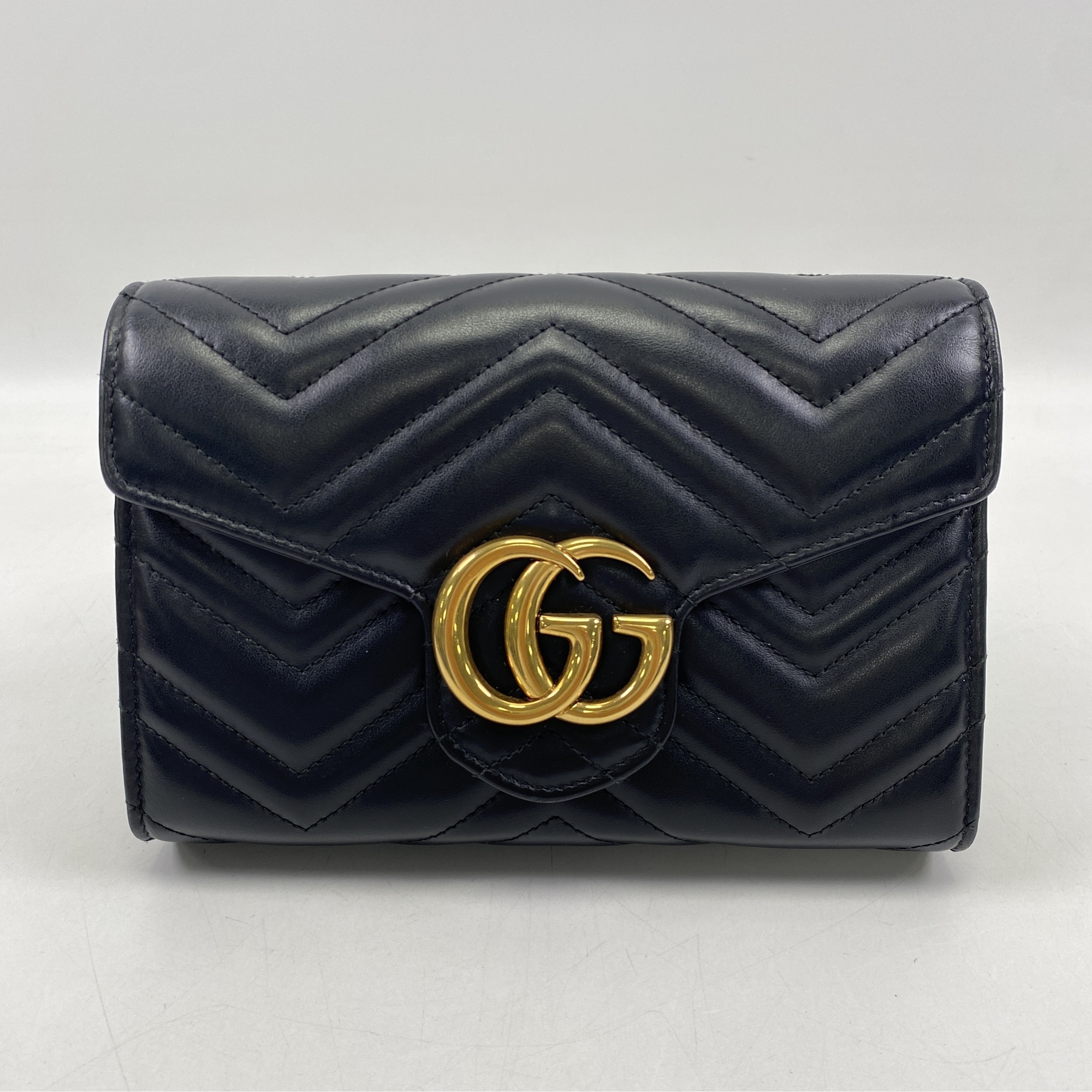 グッチ GGマーモント キルティングミニバッグ 黒 レザー GD金具 Bランク