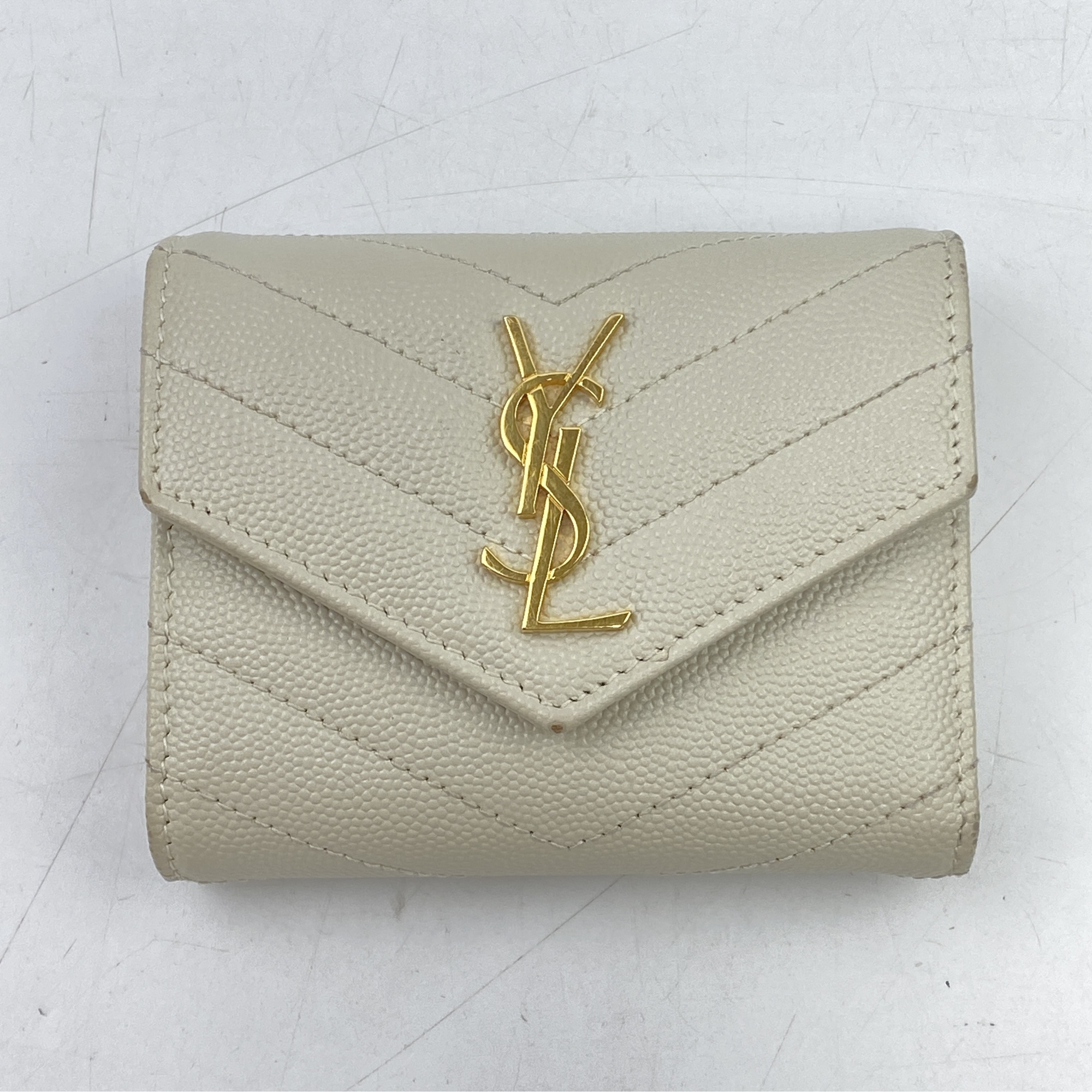 サンローラン カサンドラ マルチフォールドウォレット 三つ折財布 GD金具 レザー アイボリー Bランク