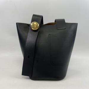 ロエベ ペブル バケットバッグ ミディアム 黒 レザー 買取実績【買取日：2026年1月7日】