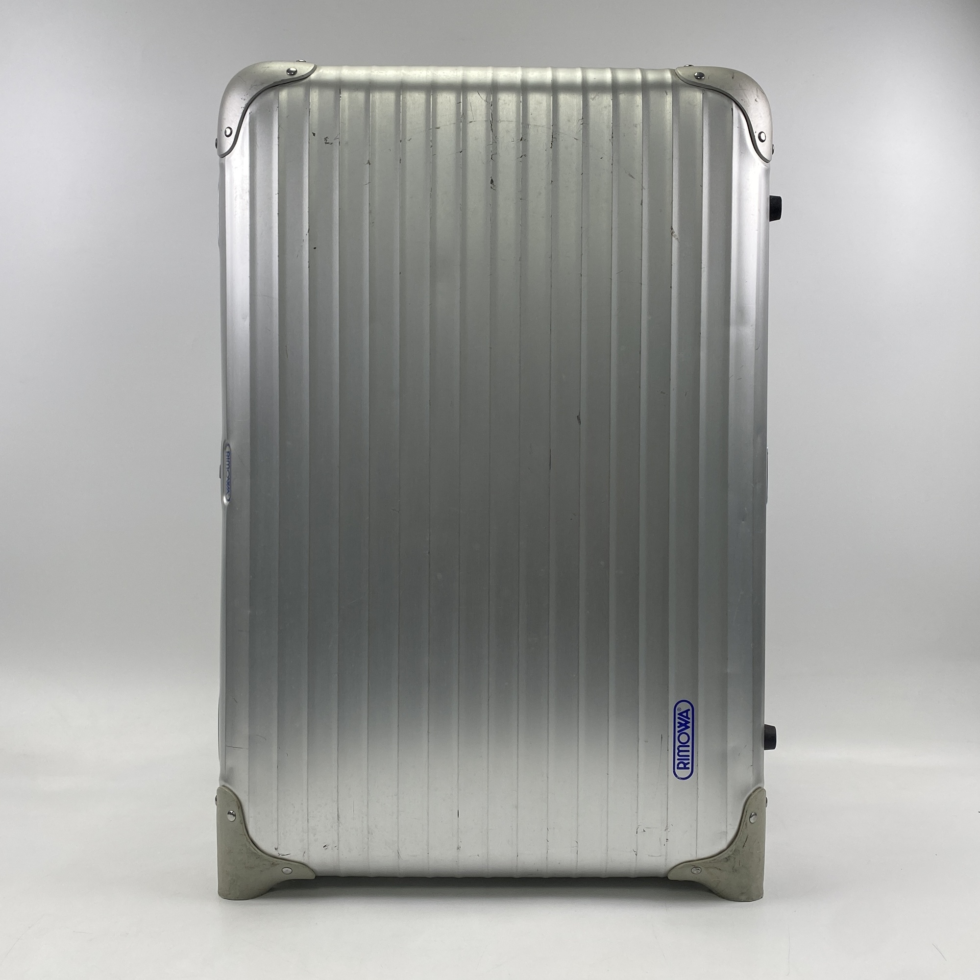 希少，廃盤リモワ　トパーズ63L 2輪の商品です。 RIMOWA リモワ トパーズ スーツケース 青ロゴ アルミ 2輪 63L希少品