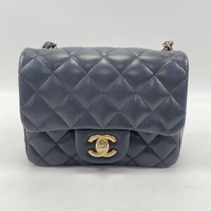 シャネル ミニマトラッセ17 チェーンショルダーバッグ 黒 ラムスキン GD金具 プレート A35200 買取実績【買取日：2026年1月26日】