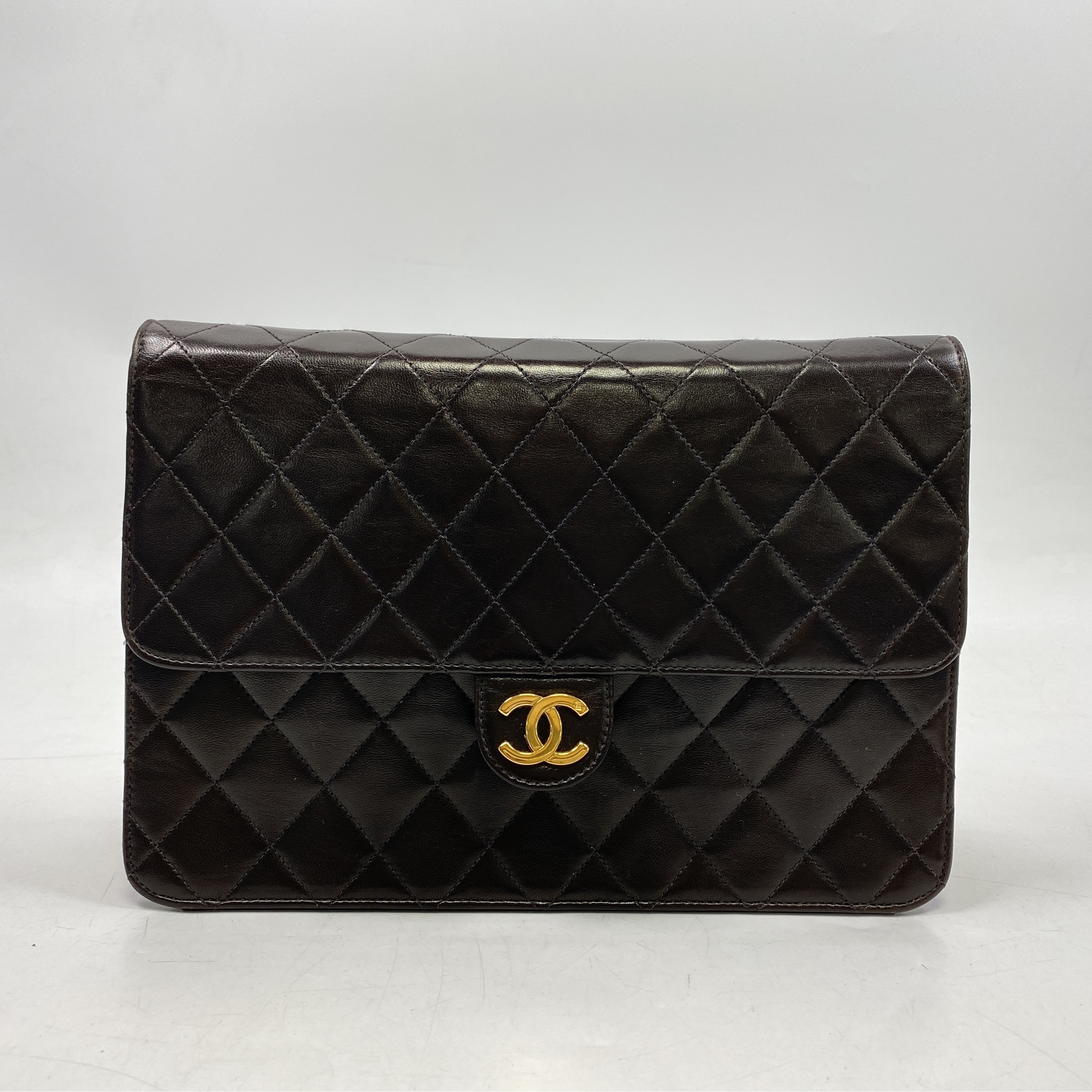 シャネル マトラッセ25 プッシュロック チェーンショルダーバッグ