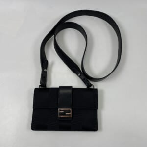 フェンディ バケットスリム ショルダーバッグ 黒 キャンバス 7M0295 買取実績【買取日：2026年1月25日】