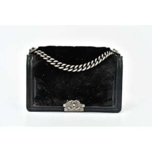 シャネル ボーイシャネル チェーンショルダー 黒 レザー ラパンファー SV金具 買取実績【買取日：2023年2月23日】