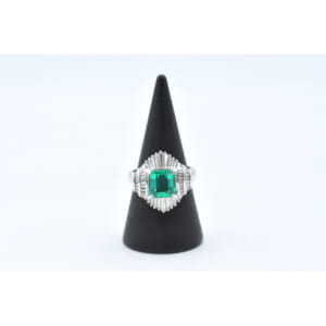 エメラルドリング Pt900 1.86ct 1.01ct
