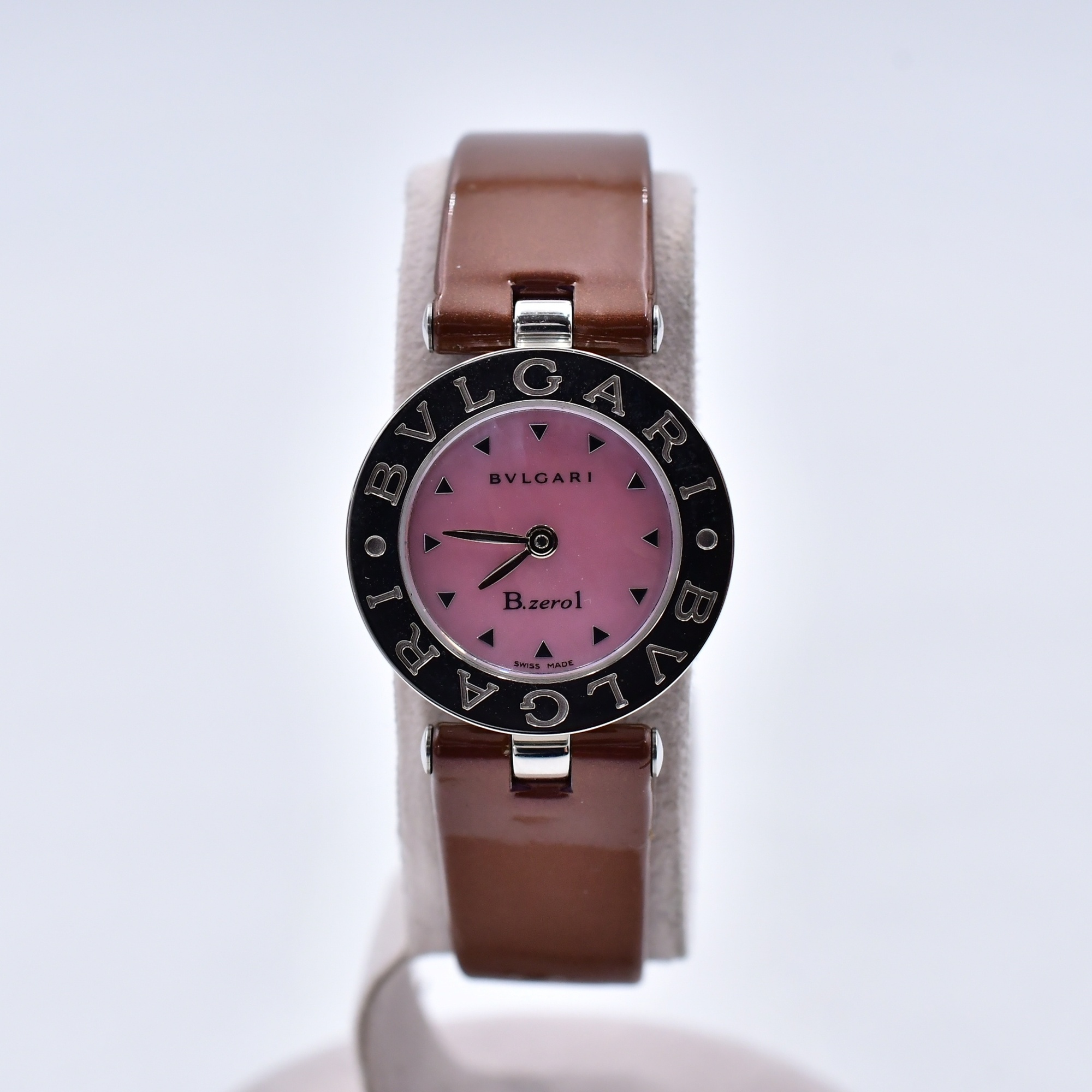 ブルガリ ビーゼロワン ピンクシェル文字盤 SS×革/QZ BZ 22 S 買取実績