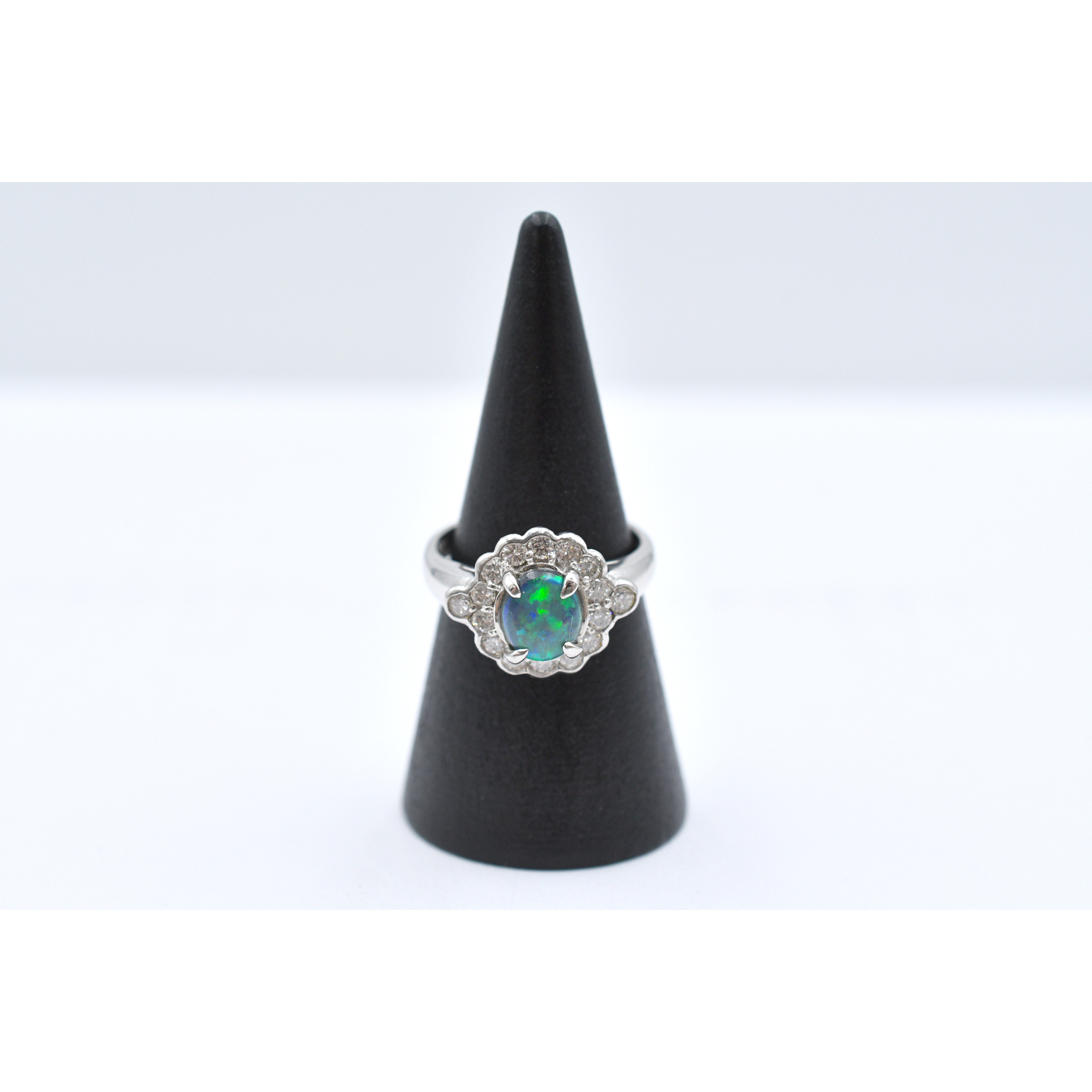 Pt900 オパールリング 0.64ct 0.48ct Bランク