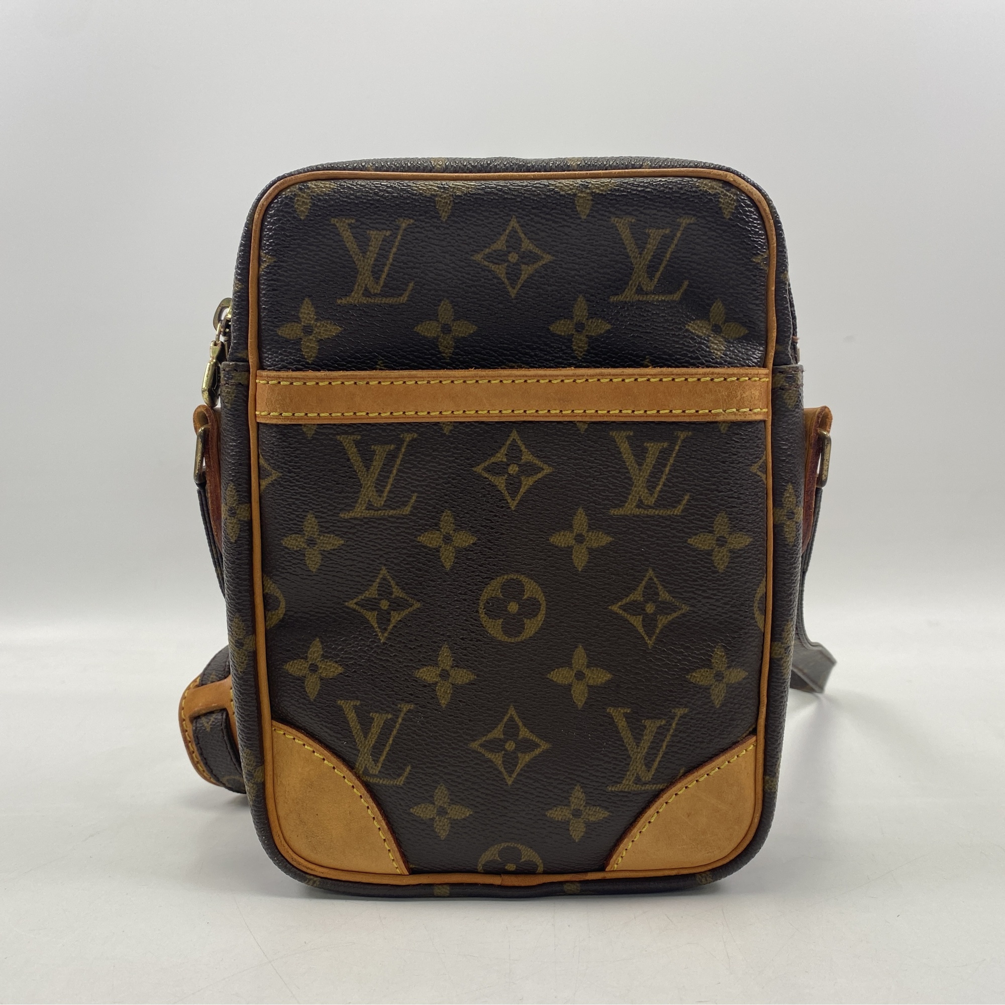 ルイ・ヴィトン モノグラム ダヌーブ ABランク