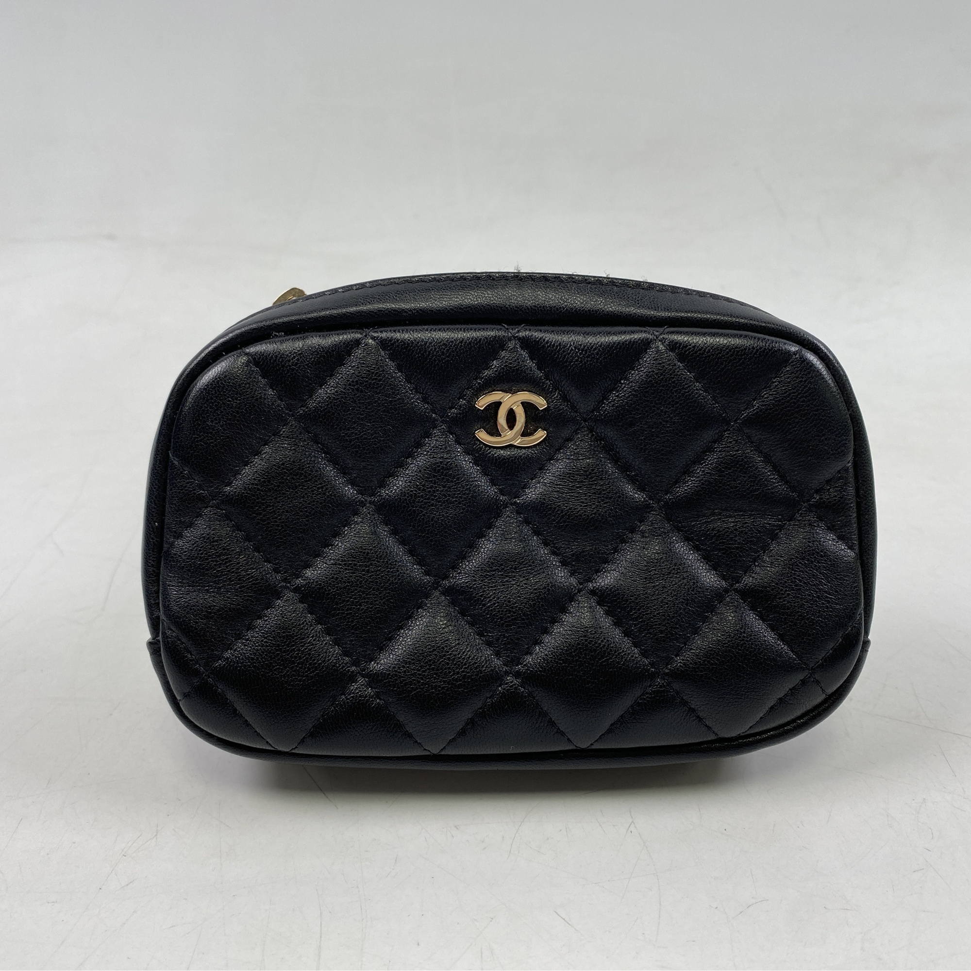 シャネル マトラッセ ココマーク ポーチ 黒 ラムスキン BCランク