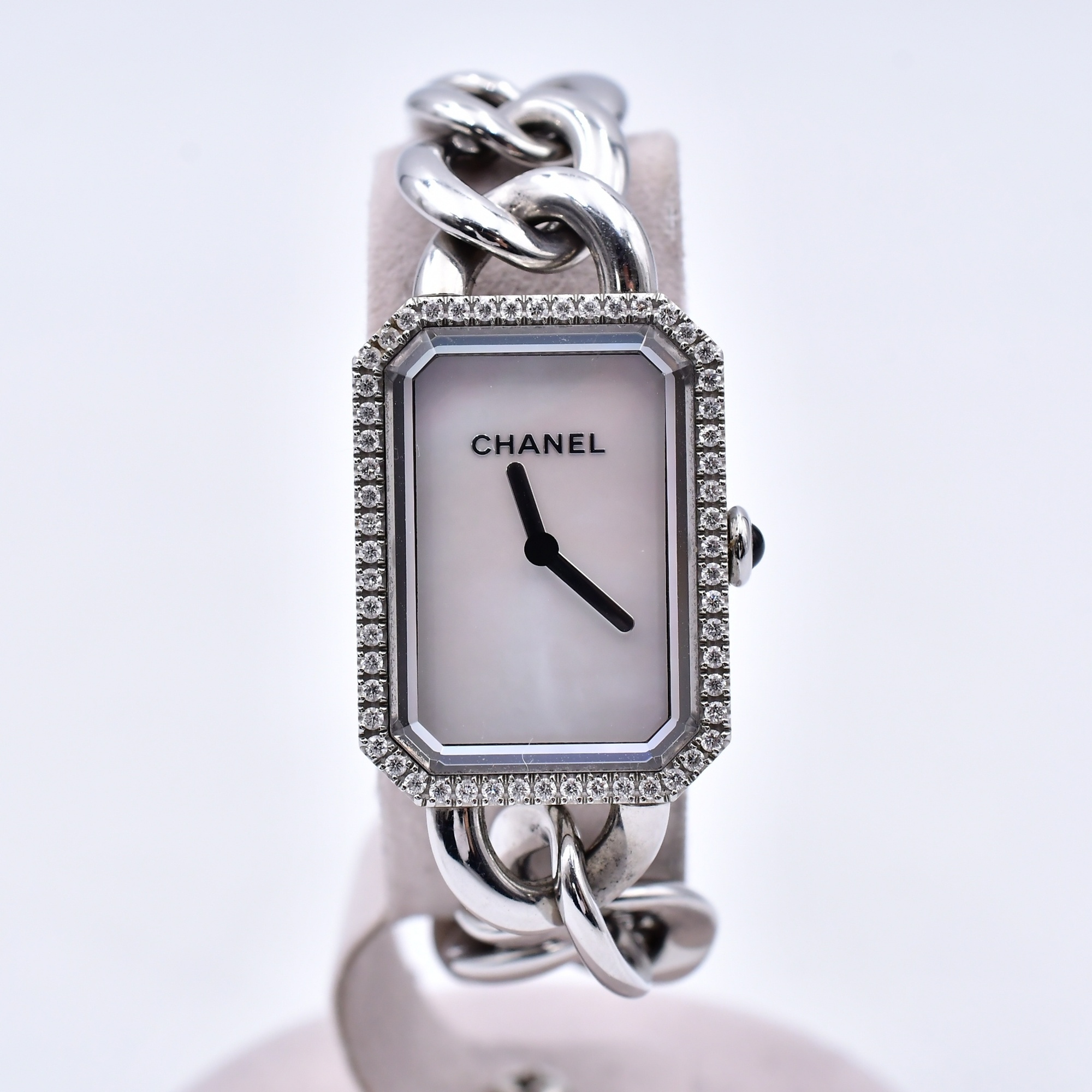 シャネル プルミエール ダイヤベゼル シェル文字盤 SS/QZ H3255 買取