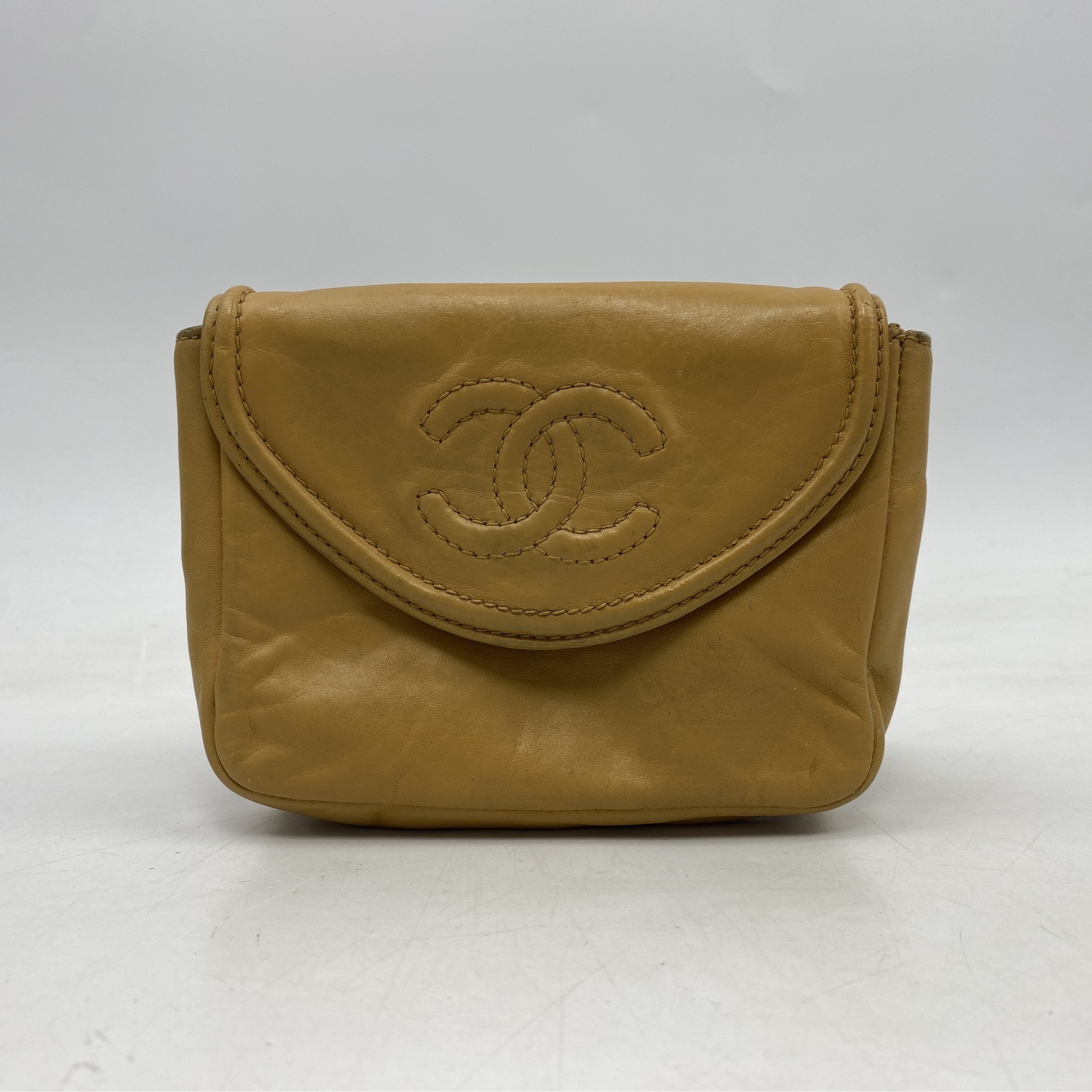 シャネル ココマーク ミニ ショルダーバック 黄色 レザー Bランク