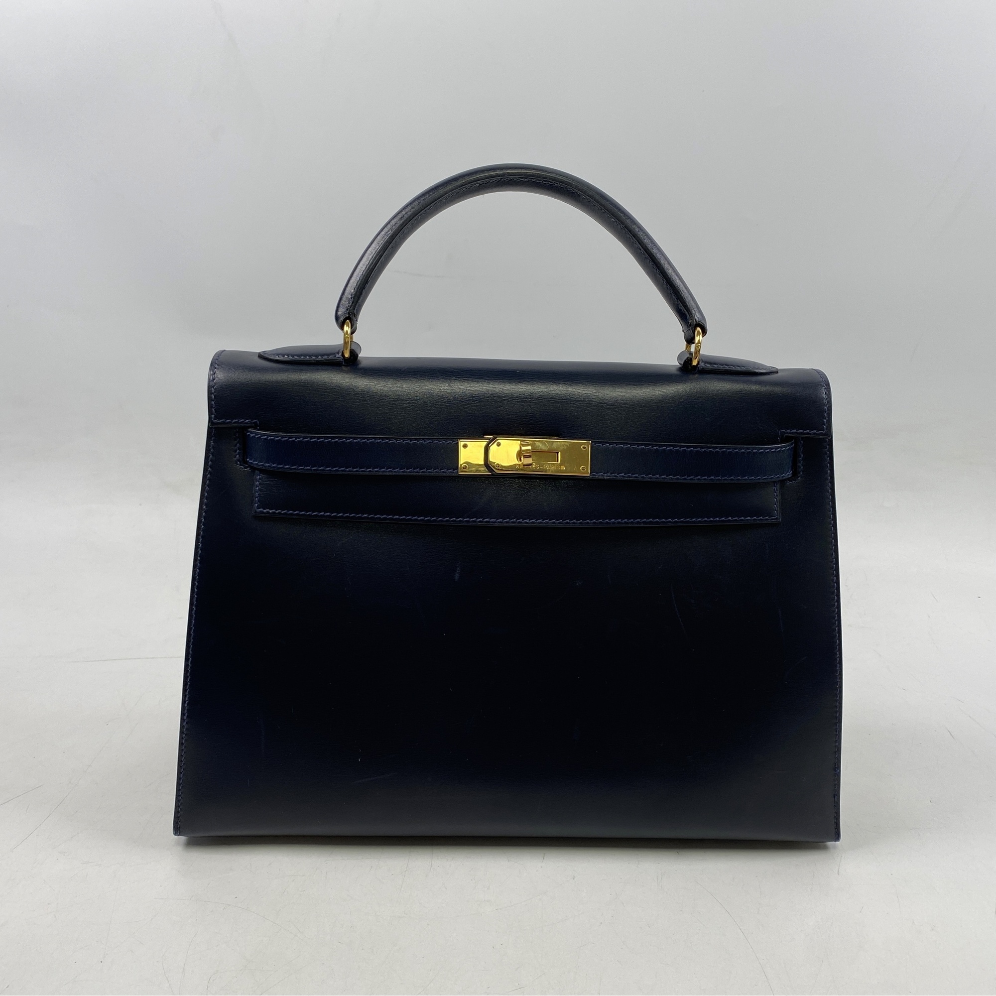 エルメス ケリー32 ボックスカーフ ネイビー ゴールド金具 〇W刻印 Bランク